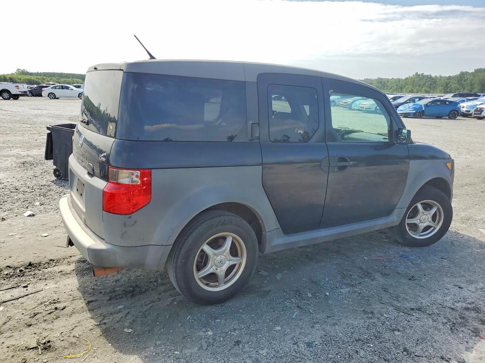 Photo 3 from auction – 2005 HONDA ELEMENT with VIN 5J6YH18355L016159