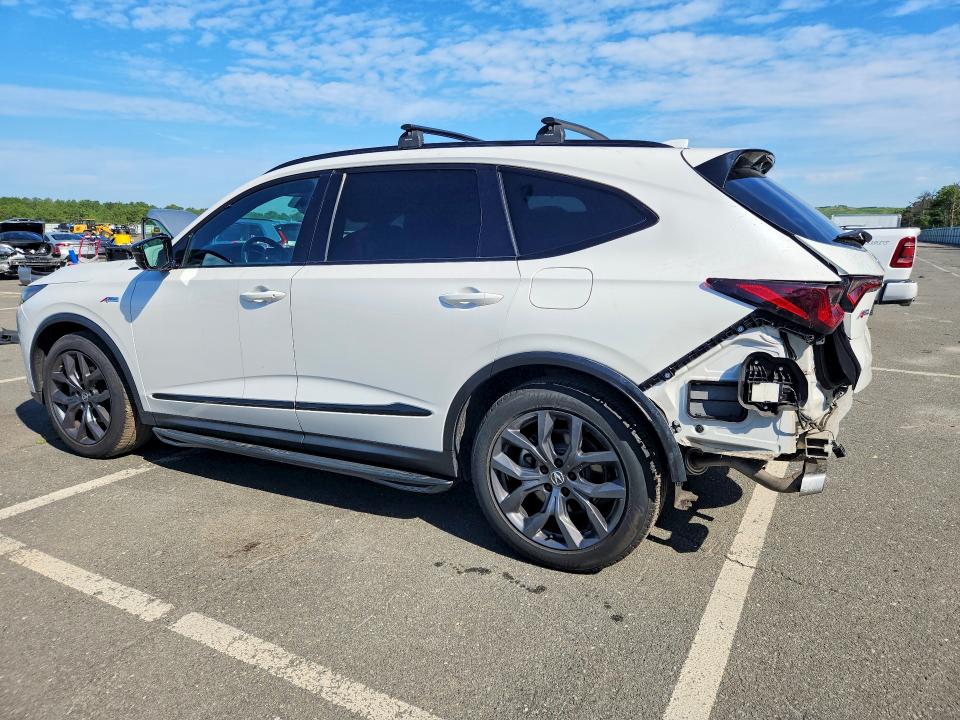 Photo 2 from auction – 2023 ACURA MDX with VIN 5J8YE1H08PL015841