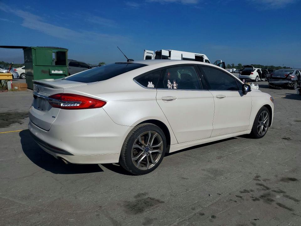 Photo 3 from auction – 2017 FORD FUSION with VIN 3FA6P0H7XHR221873