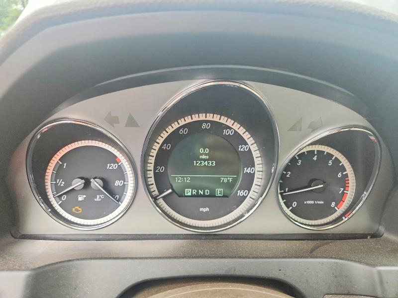 Photo 9 from auction – 2011 MERCEDES-BENZ C with VIN WDDGF8BB5BR133805