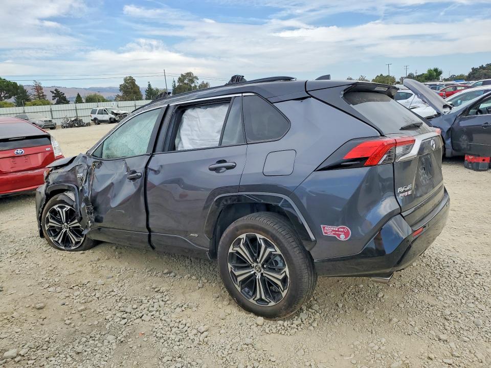 Photo 2 from auction – 2024 TOYOTA RAV4 PRIME with VIN JTMFB3FV6RD172001