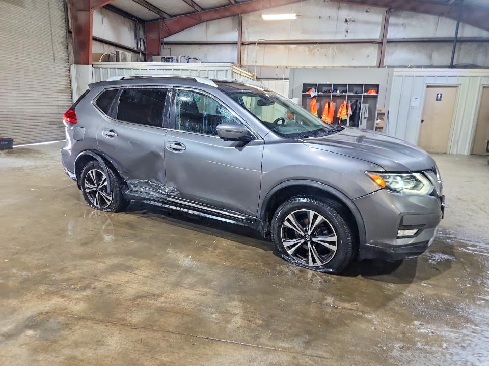 Photo 4 from auction – 2017 NISSAN ROGUE with VIN JN8AT2MV6HW275995