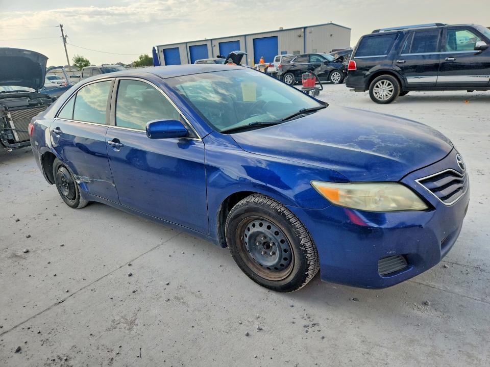 Photo 4 from auction – 2011 TOYOTA CAMRY with VIN 4T1BF3EK9BU586529