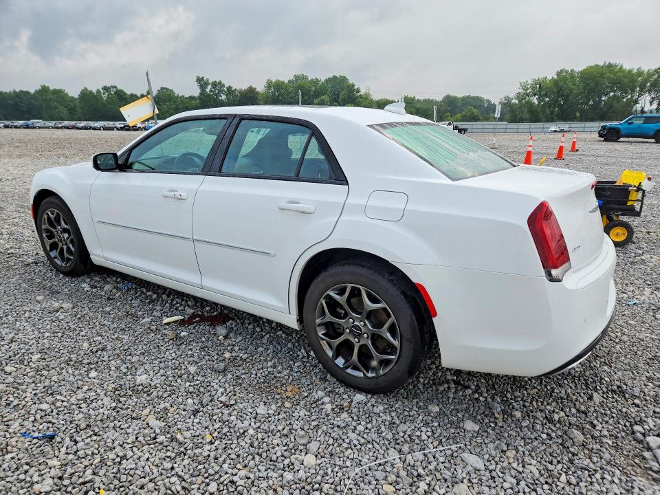 Photo 2 from auction – 2015 CHRYSLER 300 with VIN 2C3CCAGG1FH854095