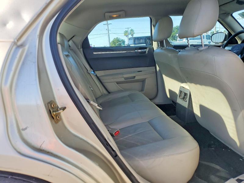 Photo 10 from auction – 2006 CHRYSLER 300 with VIN 2C3KA53G76H240327
