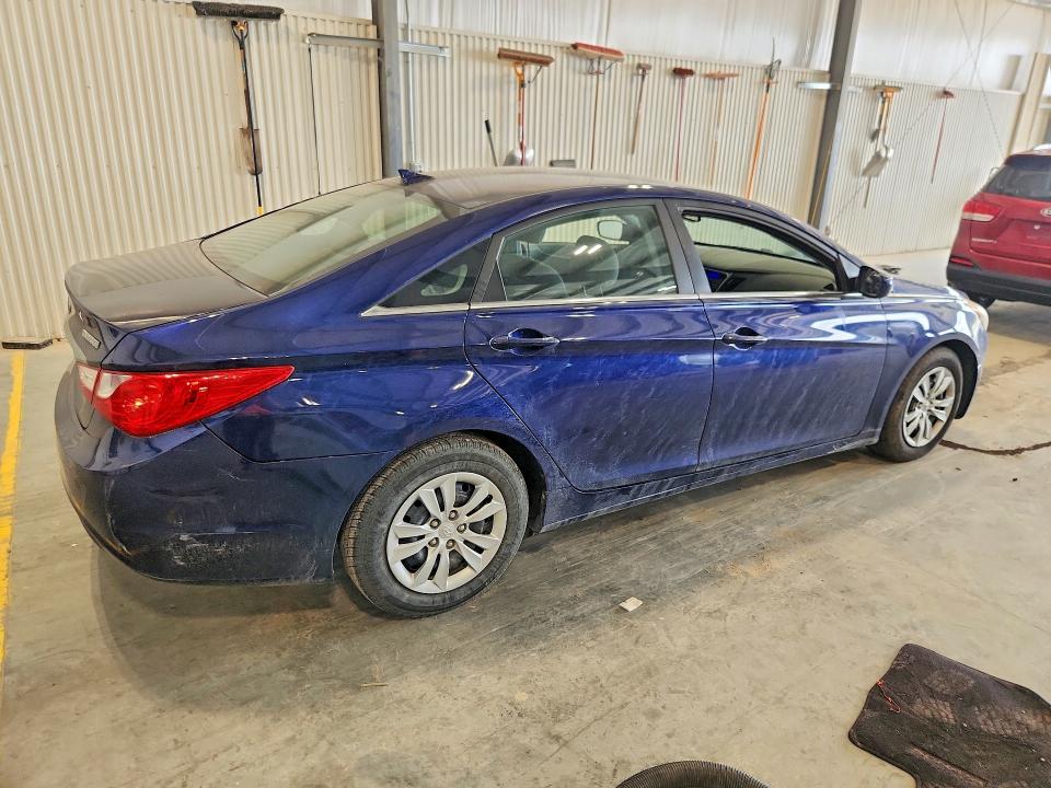 Photo 3 from auction – 2012 HYUNDAI SONATA with VIN 5NPEB4ACXCH342630