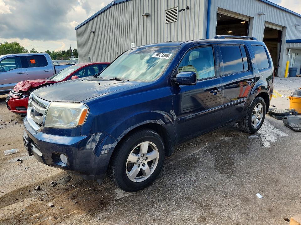 HONDA PILOT 2011 with VIN 5FNYF4H63BB040255 - Photo from auction
