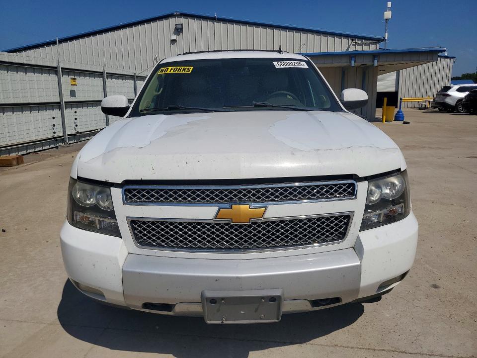 Photo 5 from auction – 2012 CHEVROLET TAHOE with VIN 1GNSCBE08CR263199