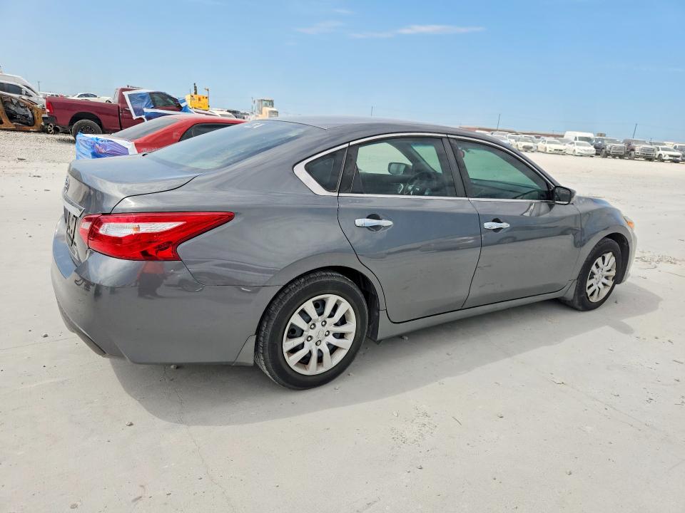 Photo 3 from auction – 2017 NISSAN ALTIMA with VIN 1N4AL3AP5HN359213