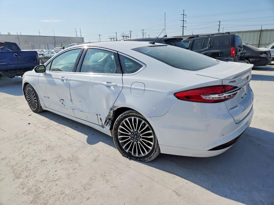 Photo 2 from auction – 2018 FORD FUSION with VIN 3FA6P0RU7JR147323