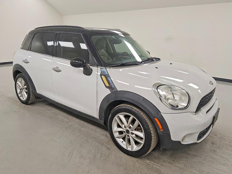 Снимка 4 от търг – 2012 MINI COOPER с VIN WMWZC3C58CWP20328
