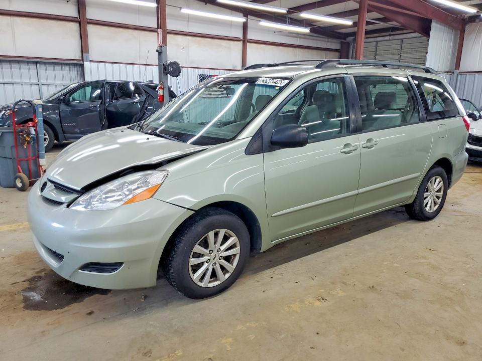 2021 TOYOTA SIENNA