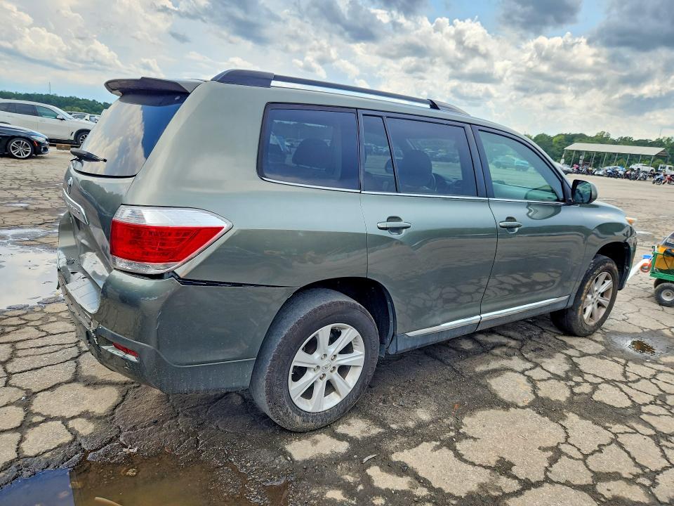 Photo 3 from auction – 2013 TOYOTA HIGHLANDER with VIN 5TDZA3EH9DS033165