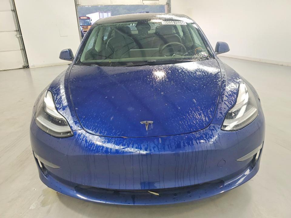 Photo 5 from auction – 2022 TESLA MODEL 3 with VIN 5YJ3E1EA1NF371831