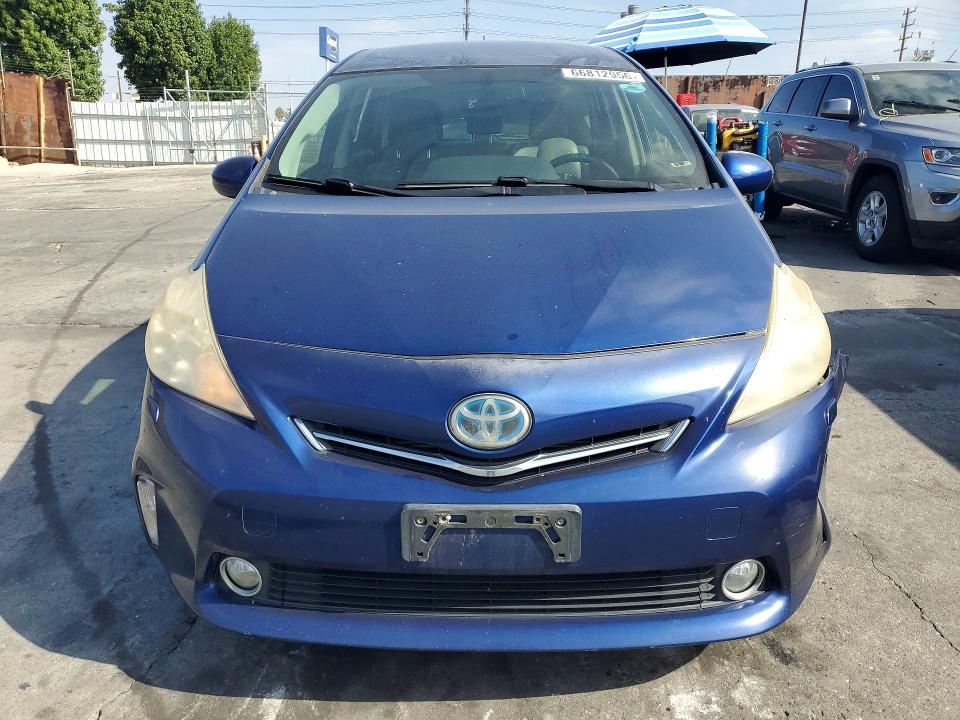 Photo 5 from auction – 2014 TOYOTA PRIUS V with VIN JTDZN3EU9E3320431