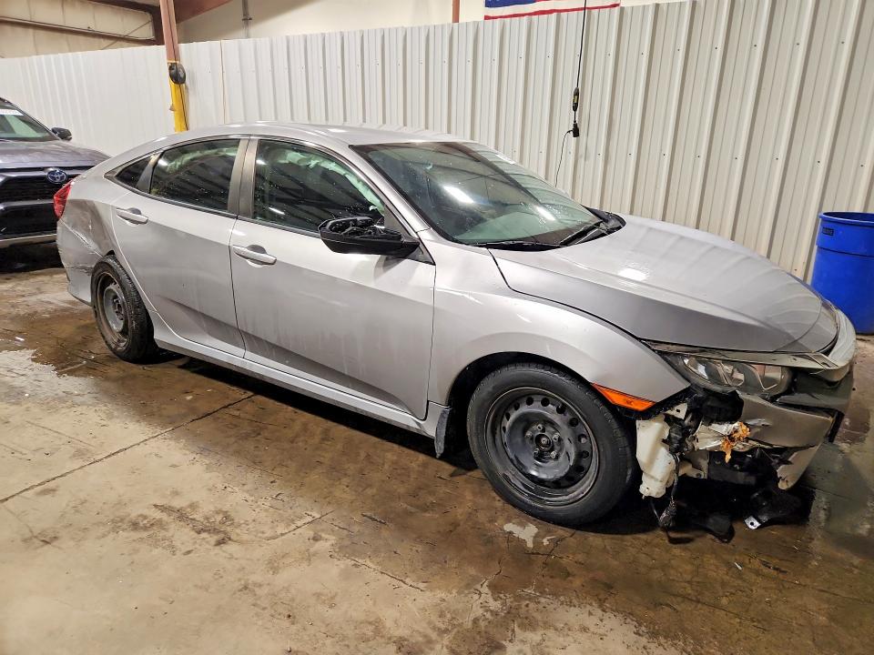 Photo 4 from auction – 2018 HONDA CIVIC with VIN 2HGFC2F57JH530870