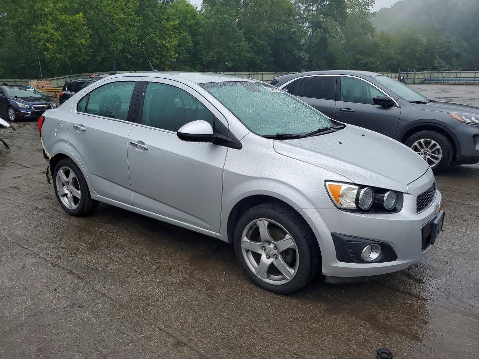 Photo 4 from auction – 2012 CHEVROLET SONIC with VIN 1G1JE5SH9C4157800