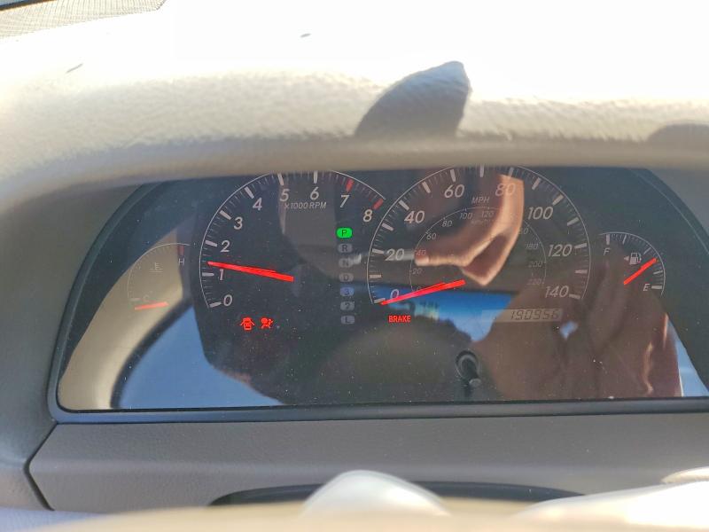 Снимка 9 от търг – 2005 TOYOTA CAMRY с VIN 4T1BE32K75U539110