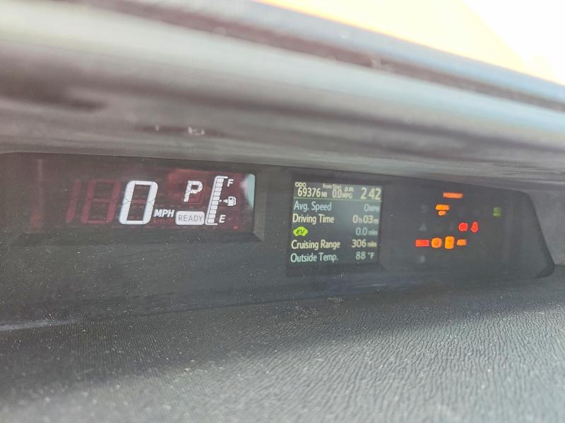 Photo 9 from auction – 2015 TOYOTA PRIUS C with VIN JTDKDTB3XF1089018