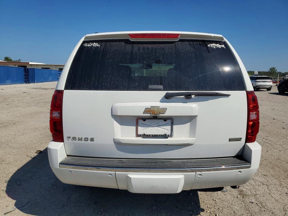Photo 6 from auction – 2010 CHEVROLET TAHOE with VIN 1GNUKCE01AR227370
