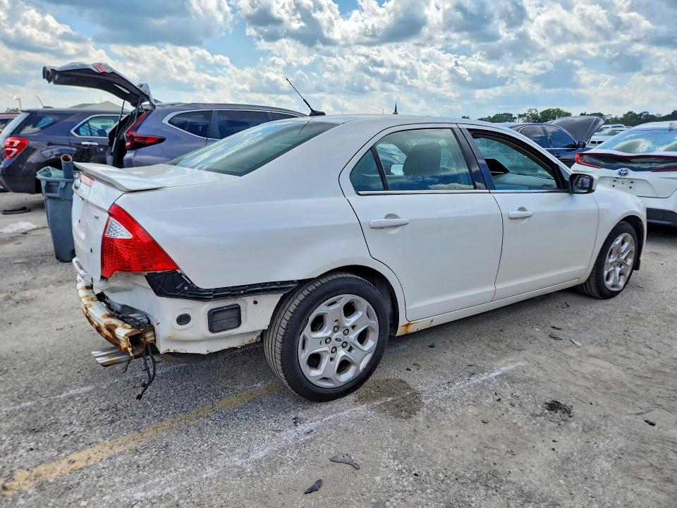 Photo 3 from auction – 2010 FORD FUSION with VIN 3FAHP0HA6AR164842