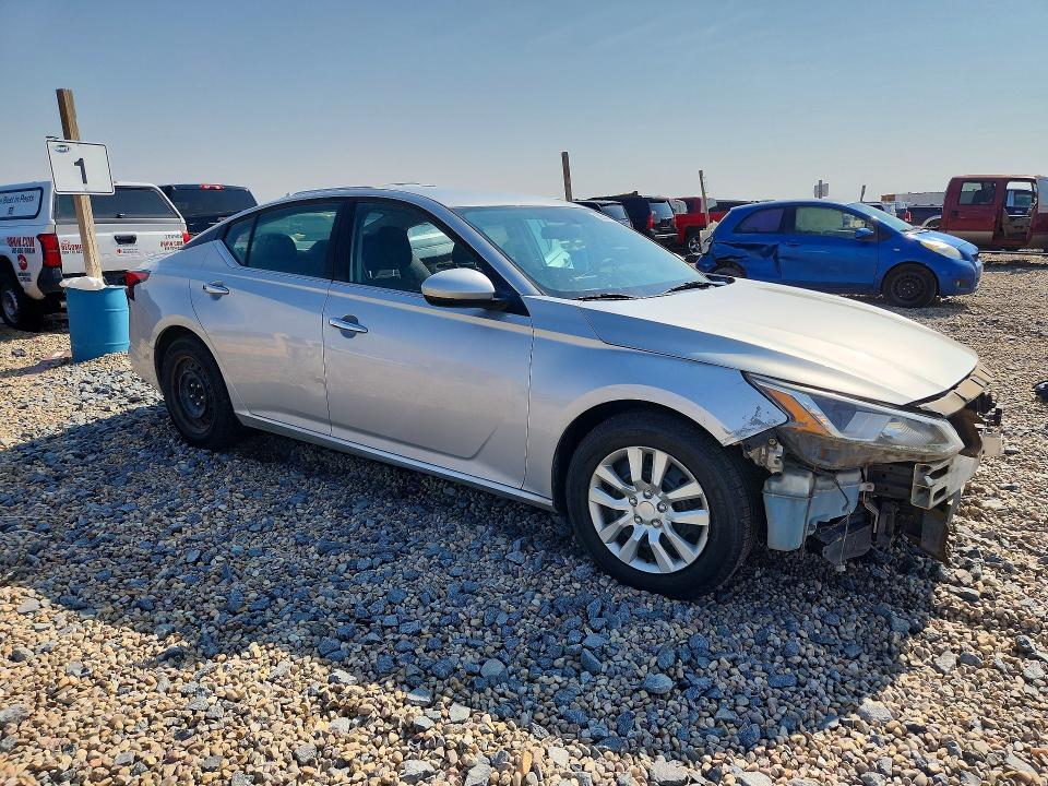 Photo 4 from auction – 2019 NISSAN ALTIMA with VIN 1N4BL4BV0KC212937