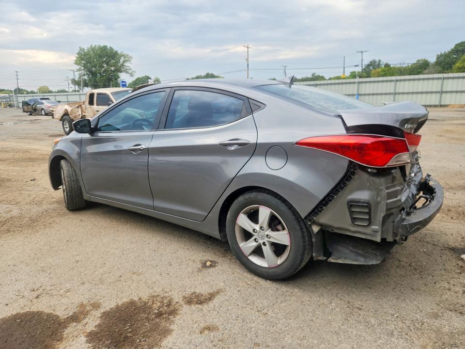 Photo 2 from auction – 2013 HYUNDAI ELANTRA with VIN 5NPDH4AE1DH425554