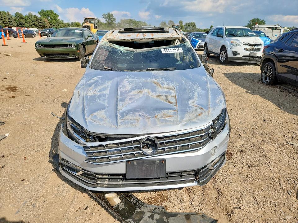 Снимка 5 от търг – 2018 VOLKSWAGEN PASSAT с VIN 1VWBA7A36JC019673