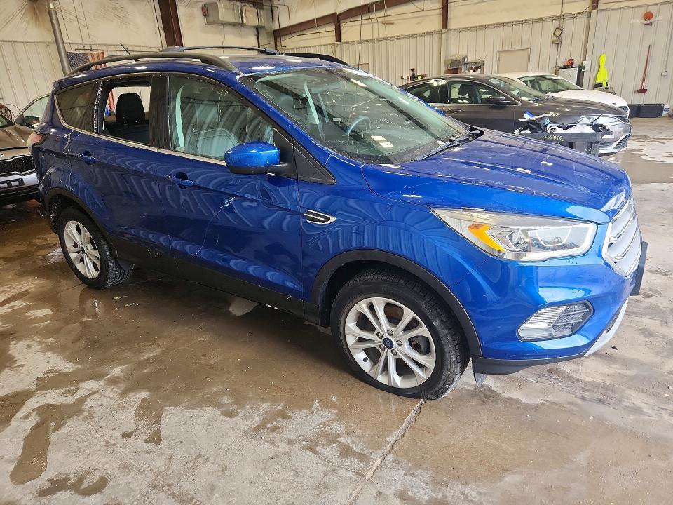 Photo 4 from auction – 2018 FORD ESCAPE with VIN 1FMCU9HD0JUA88096