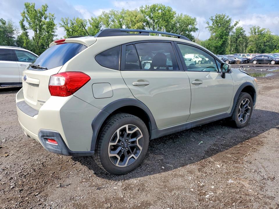 Photo 3 from auction – 2017 SUBARU CROSSTREK with VIN JF2GPABC7HG238732