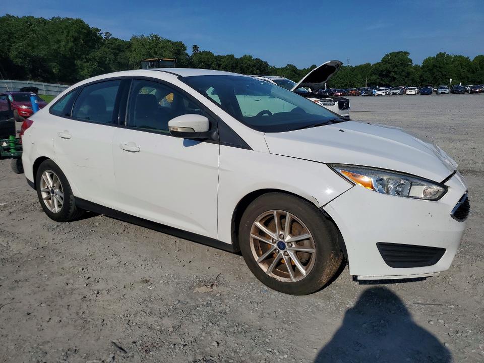 Photo 4 from auction – 2016 FORD FOCUS with VIN 1FADP3F29GL266154