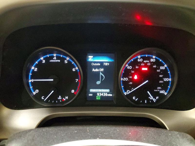 صورة رقم 9 من المزاد - 2017 TOYOTA RAV4 مع VIN JTMRFREV0HJ113158