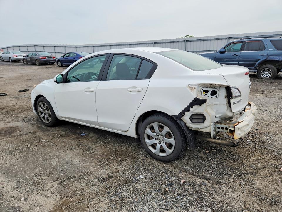 Photo 2 from auction – 2013 MAZDA 3 with VIN JM1BL1UP7D1743252