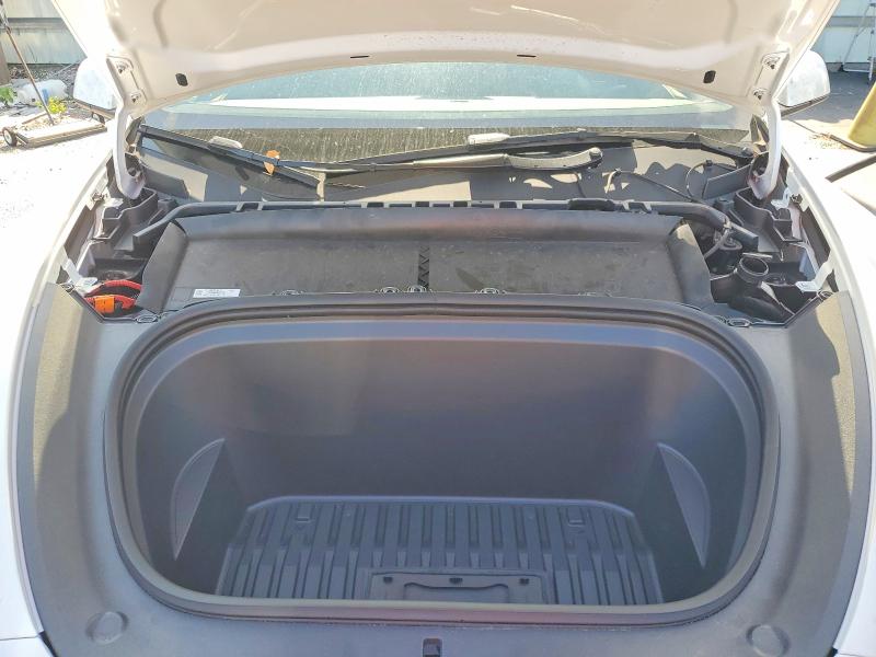 Zdjęcie 11 z aukcji – 2025 TESLA MODEL Y z VIN 7SAYGDED9SA377402