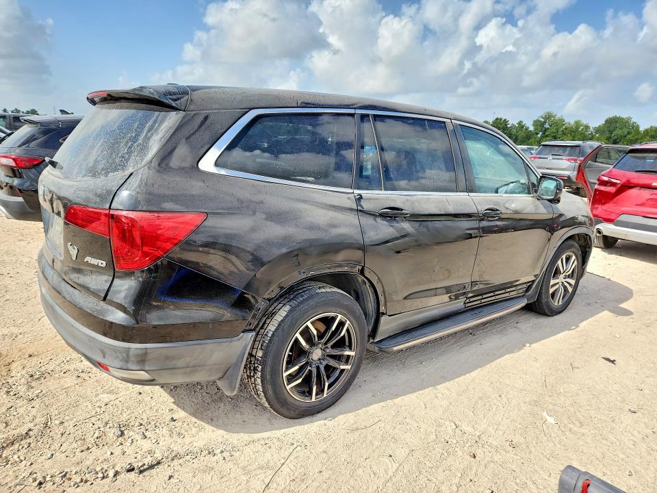 Photo 3 from auction – 2016 HONDA PILOT with VIN 5FNYF6H57GB019032