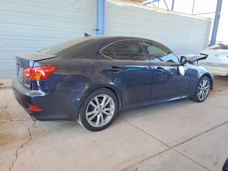 Photo 3 from auction – 2007 LEXUS IS with VIN JTHBE262775013208
