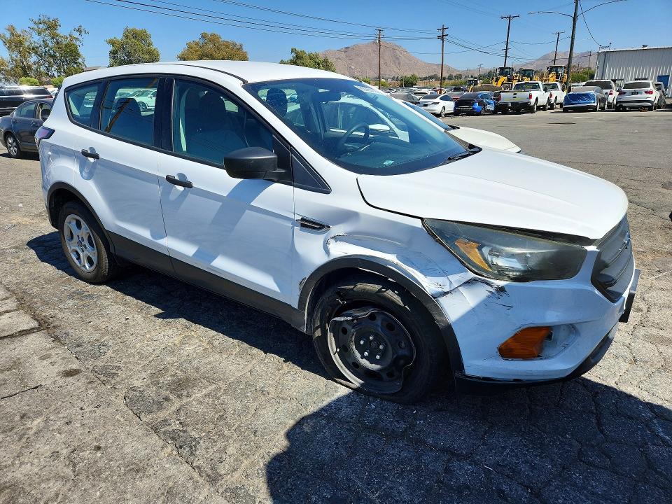 Photo 4 from auction – 2018 FORD ESCAPE with VIN 1FMCU0F7XJUA36516