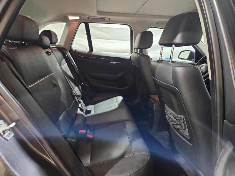 Foto 11 de la subasta – 2013 BMW X1 con VIN WBAVM5C57DVV89682