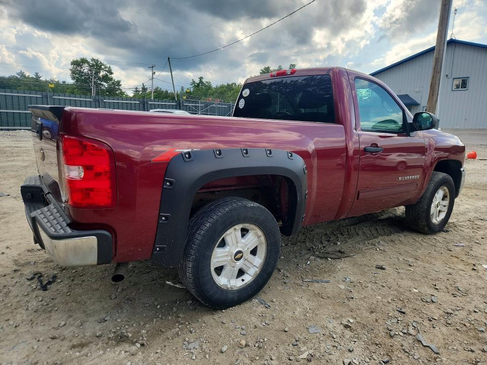 Photo 3 from auction – 2013 CHEVROLET SILVERADO with VIN 1GCNKSE04DZ330259