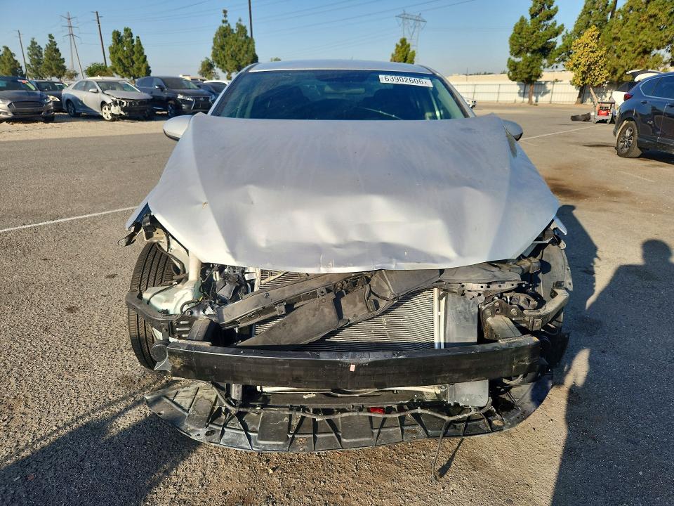 Photo 5 from auction – 2018 HYUNDAI ELANTRA with VIN 5NPD74LF3JH350022