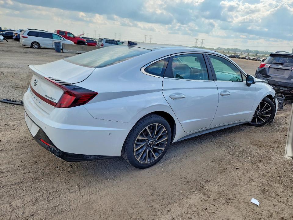 Photo 3 from auction – 2022 HYUNDAI SONATA with VIN KMHL34J22NA199707