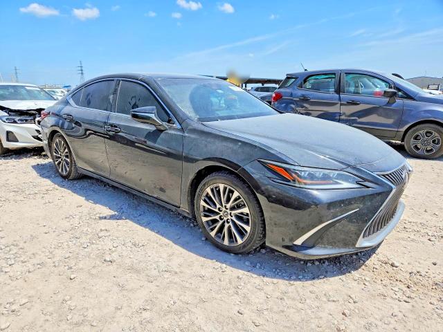 Photo 4 from auction – 2019 LEXUS ES with VIN 58ABZ1B18KU016425