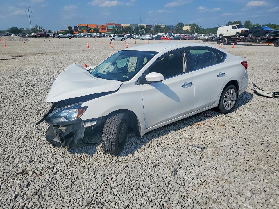 NISSAN SENTRA 2016 с VIN 3N1AB7AP3GY312190 - Снимка от търг