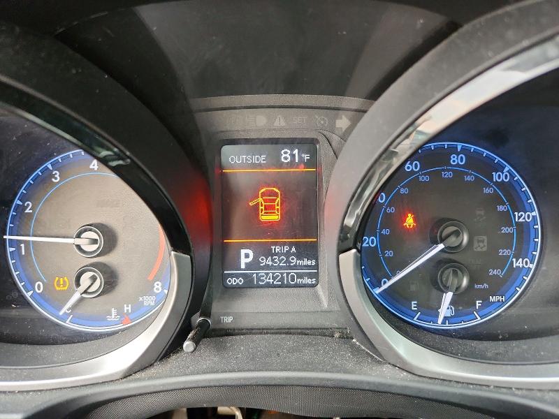 Photo 9 from auction – 2015 TOYOTA COROLLA with VIN 2T1BURHE4FC303010