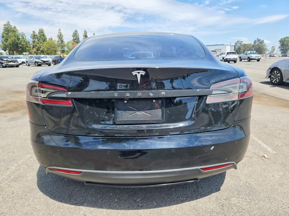 Photo 6 from auction – 2013 TESLA MODEL S with VIN 5YJSA1CG7DFP22514