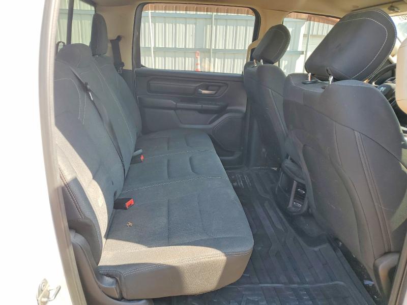 Zdjęcie 10 z aukcji – 2019 RAM 1500 z VIN 1C6RREGTXKN650803