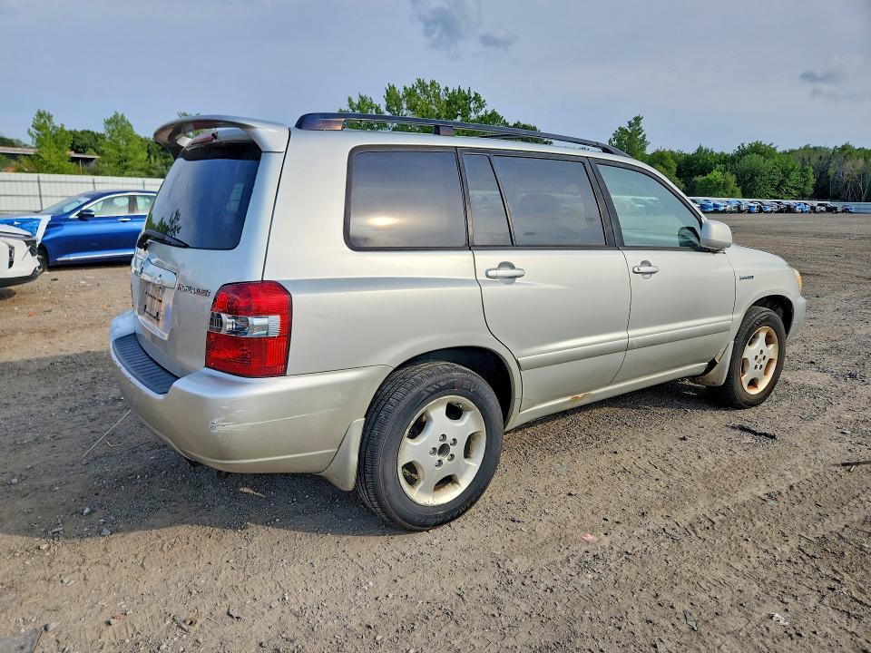 Photo 3 from auction – 2004 TOYOTA HIGHLANDER with VIN JTEEP21A540062449
