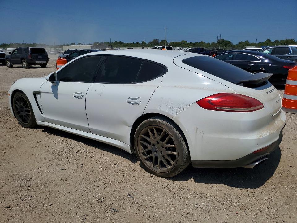 Photo 2 from auction – 2015 PORSCHE PANAMERA with VIN WP0AA2A77FL000528