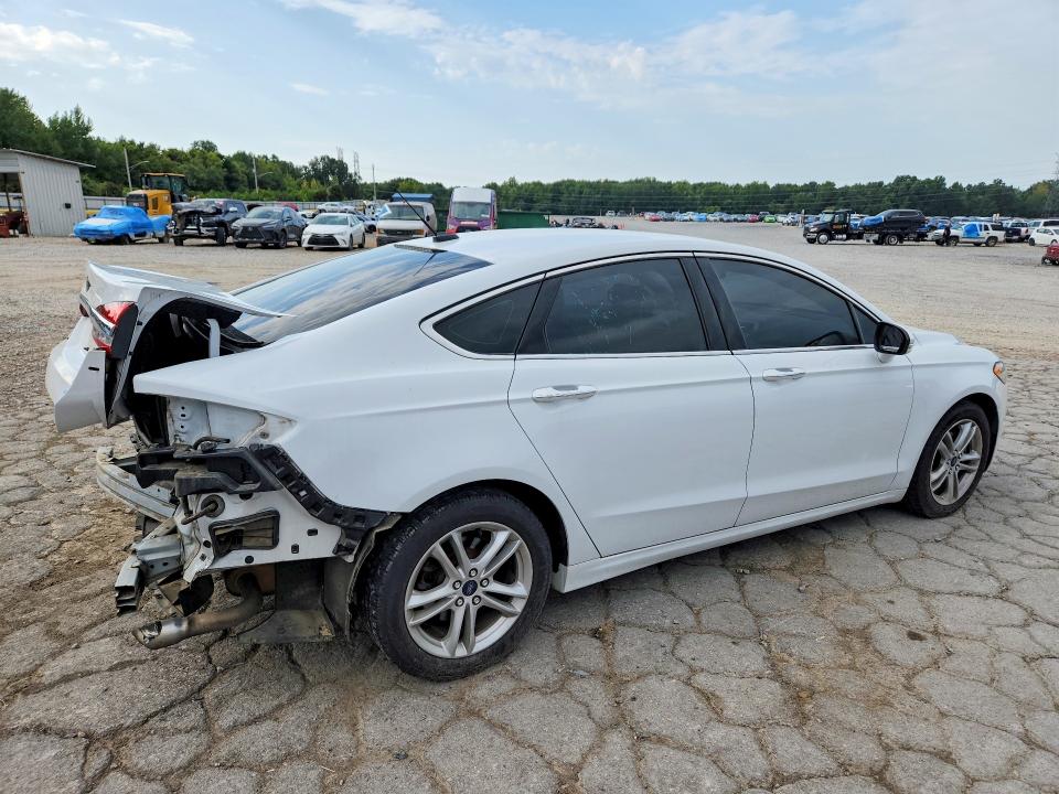 Photo 3 from auction – 2018 FORD FUSION with VIN 3FA6P0HD5JR210954