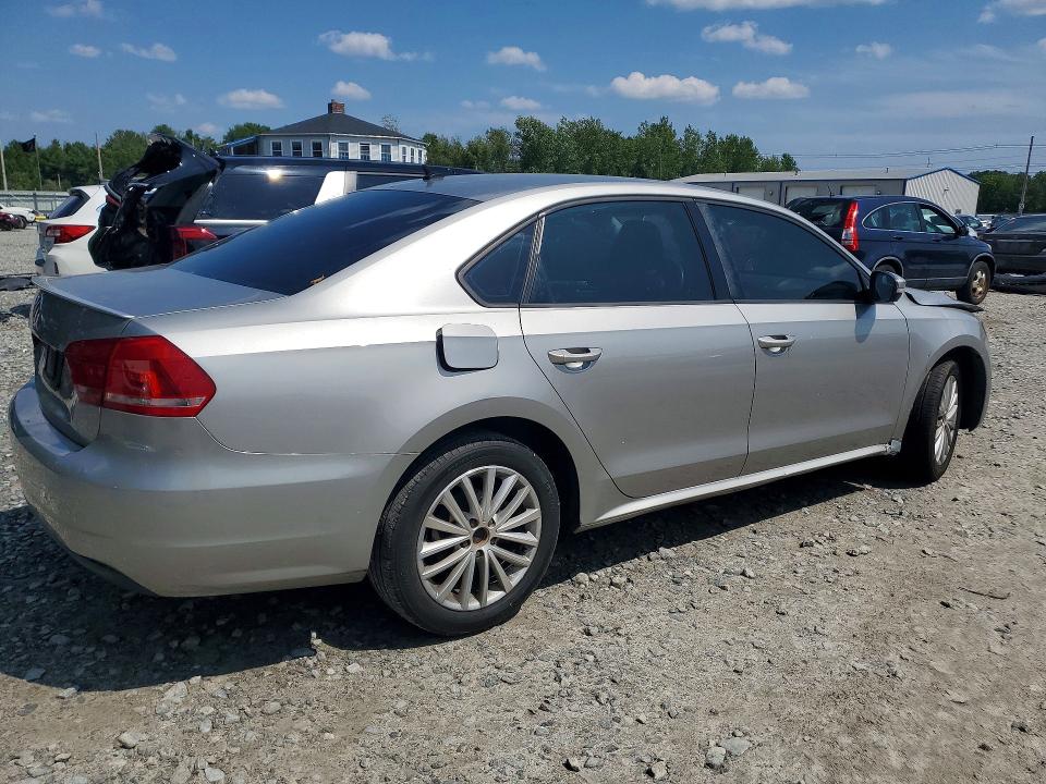Photo 3 from auction – 2014 VOLKSWAGEN PASSAT with VIN 1VWAP7A39EC020655